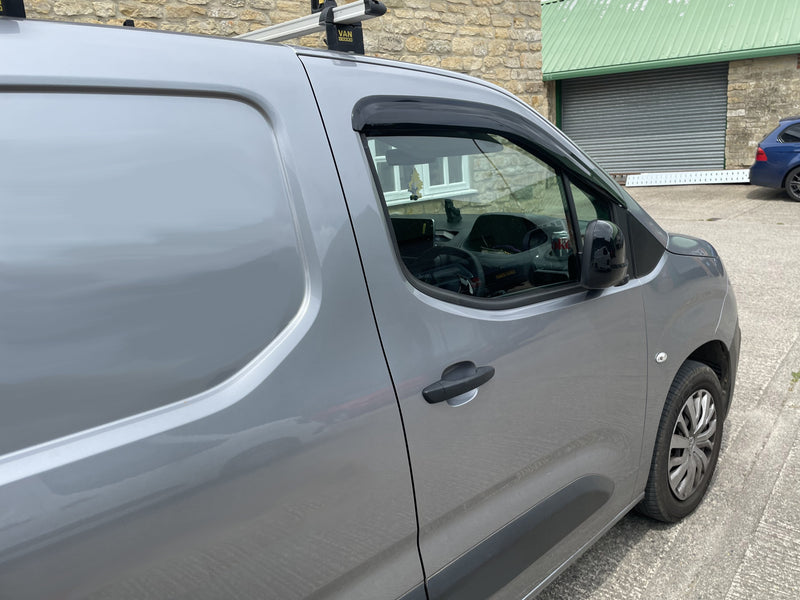 Auto Clover Wind Deflectors Set for Peugeot Partner / Rifter 2018+ (2 Pieces)